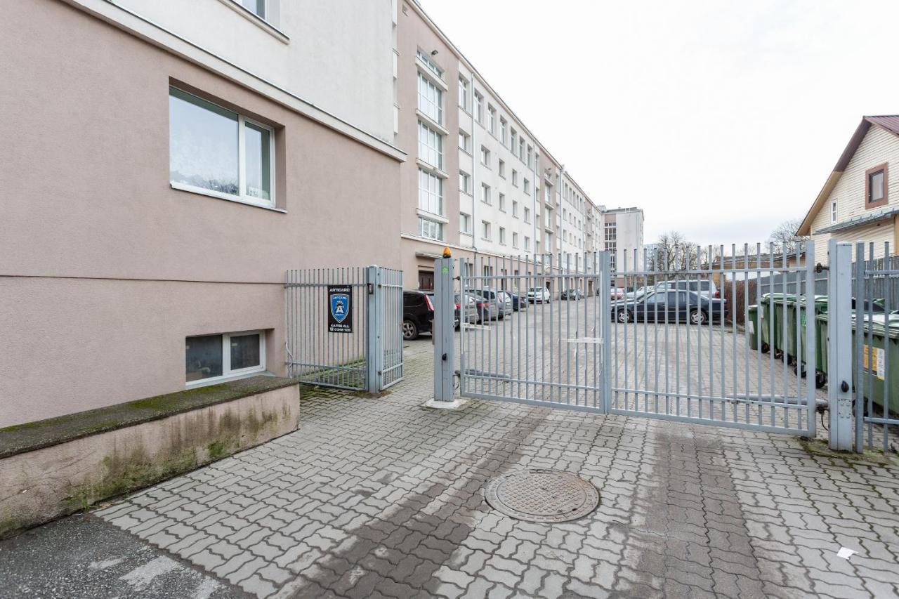 3 Room Central Apartmend 90M2 Parking For One Car Fifth Floor And The Building Does Not Have An Elevator Tallinn Ngoại thất bức ảnh