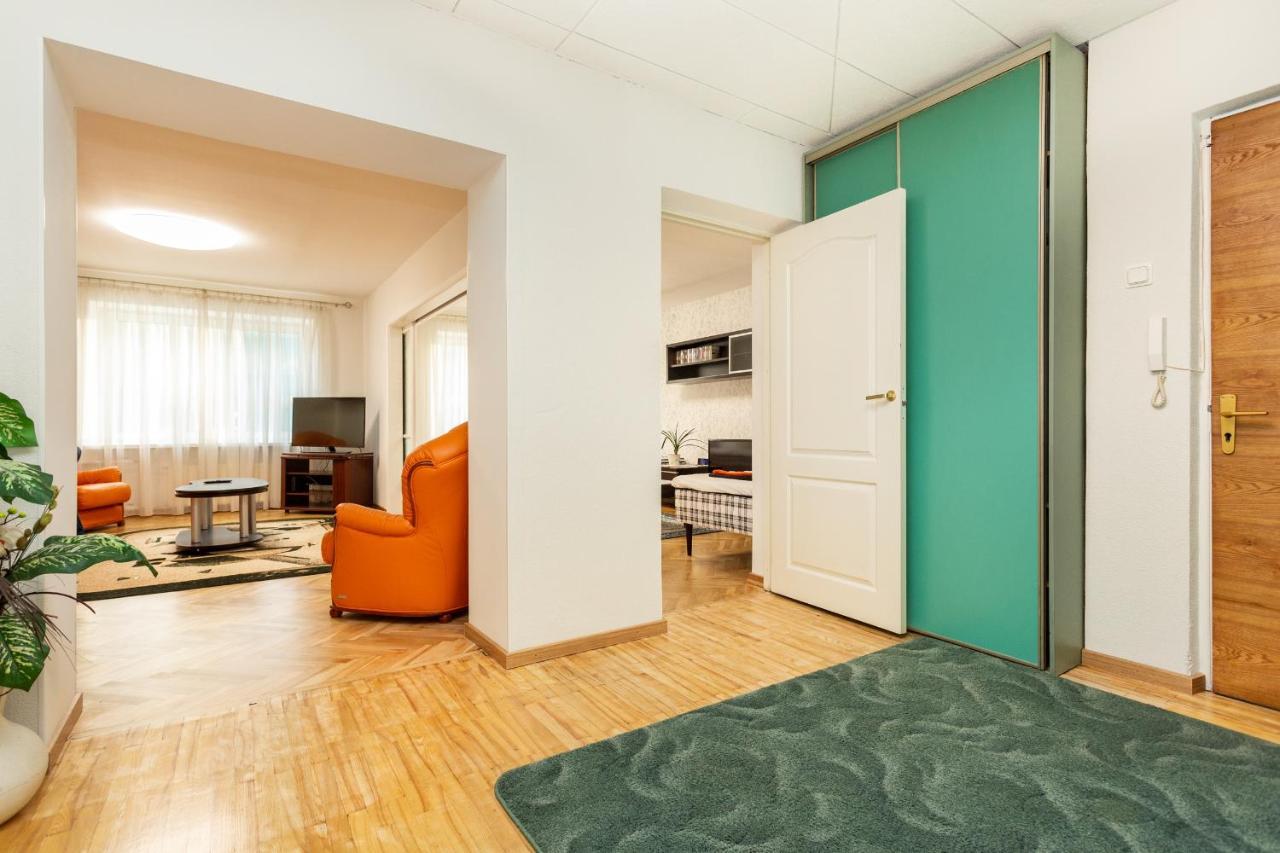 3 Room Central Apartmend 90M2 Parking For One Car Fifth Floor And The Building Does Not Have An Elevator Tallinn Ngoại thất bức ảnh